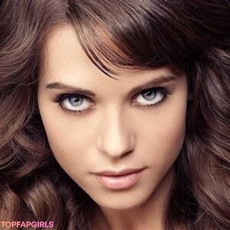 lyndsy fonseca nude|Lyndsy Fonseca nackt. Nacktbilder & Videos, Sextape